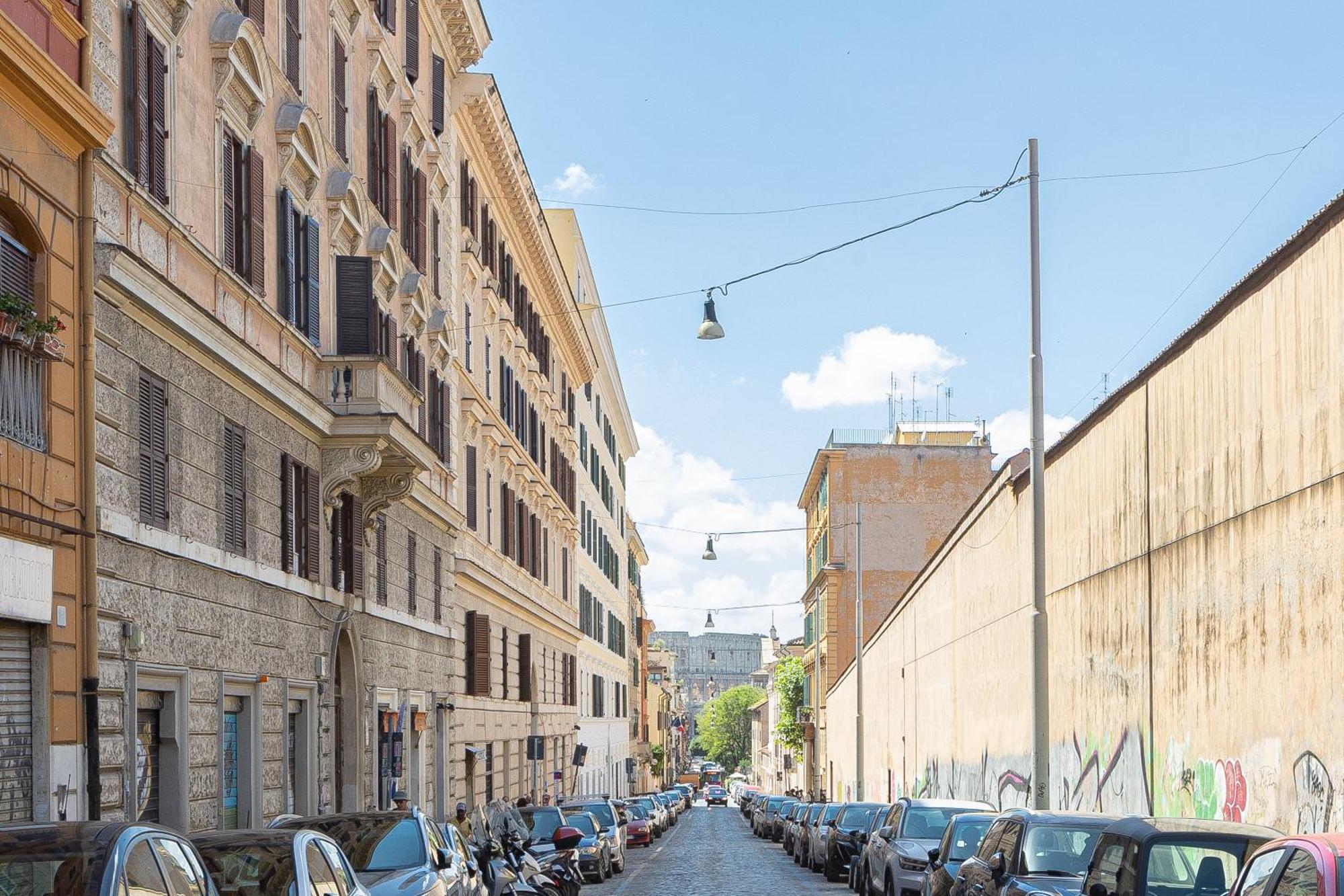 Colosseo Modern By In Appartement
